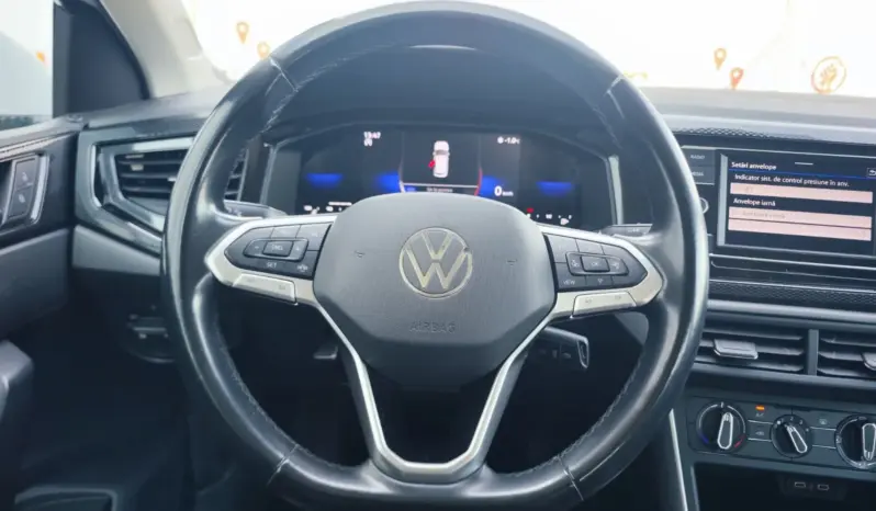 
								VOLKSWAGEN POLO full									