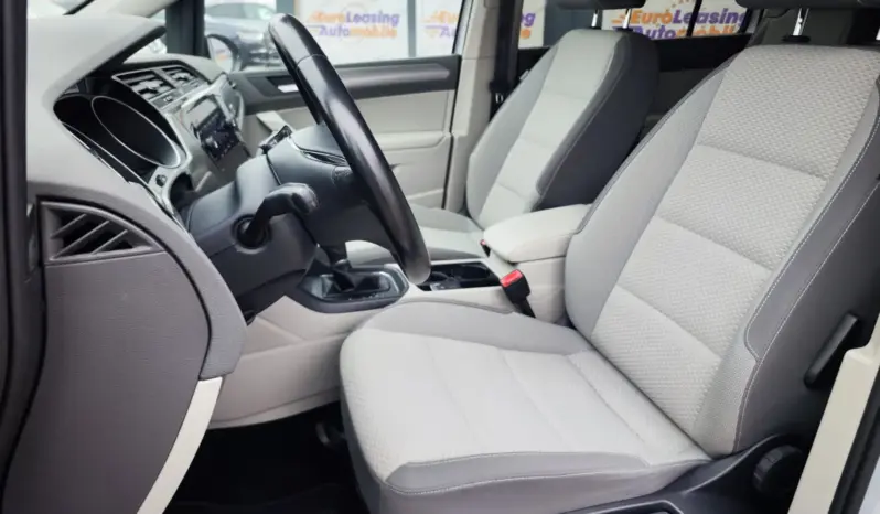 
								VOLKSWAGEN TOURAN full									