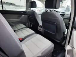 
										VOLKSWAGEN TOURAN full									