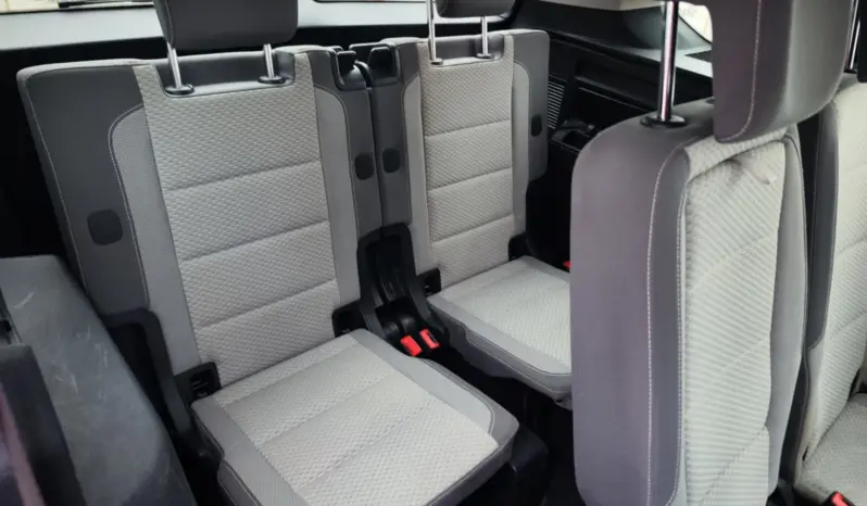 
								VOLKSWAGEN TOURAN full									