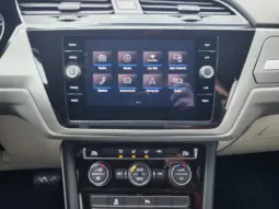 
										VOLKSWAGEN TOURAN full									