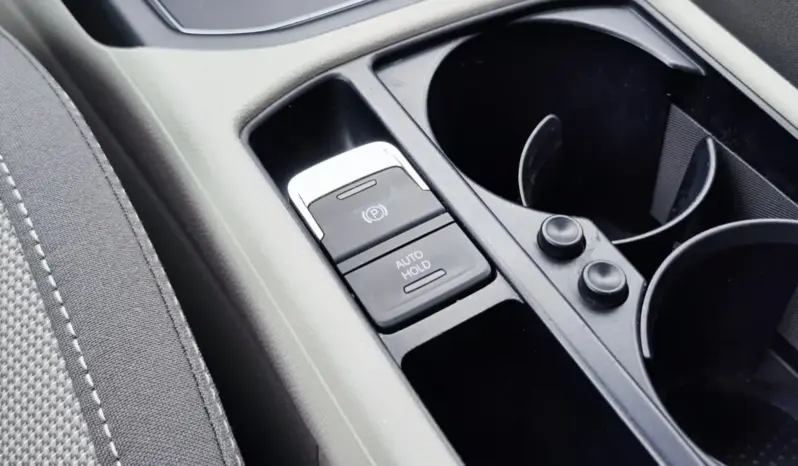 
								VOLKSWAGEN TOURAN full									