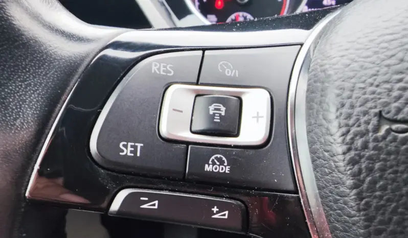 
								VOLKSWAGEN TOURAN full									