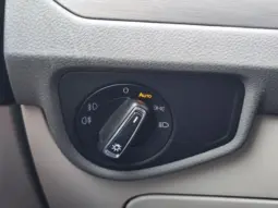 
										VOLKSWAGEN TOURAN full									