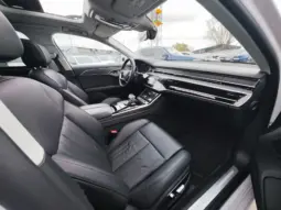 
										AUDI A8 full									