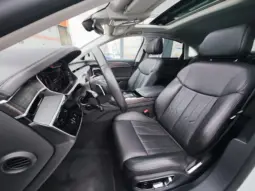 
										AUDI A8 full									