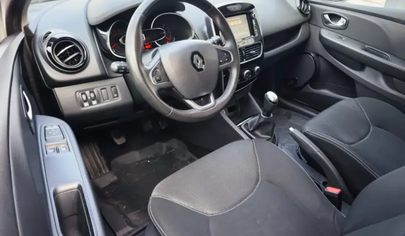 
								RENAULT CLIO full									