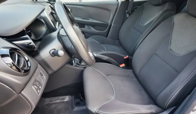 
								RENAULT CLIO full									