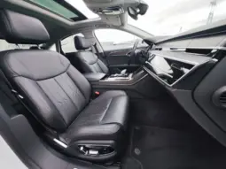 
										AUDI A8 full									