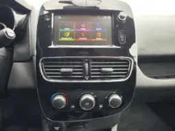 
										RENAULT CLIO full									