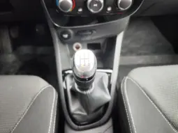
										RENAULT CLIO full									