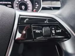 
										AUDI A8 full									