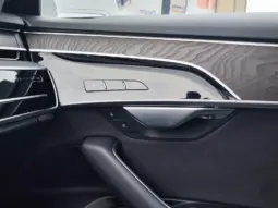 
										AUDI A8 full									