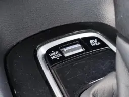 
										TOYOTA COROLLA full									
