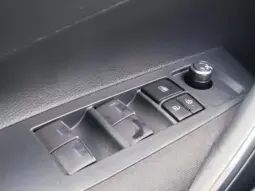 
										TOYOTA COROLLA full									