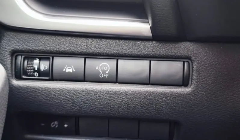
								NISSAN QASHQAI full									