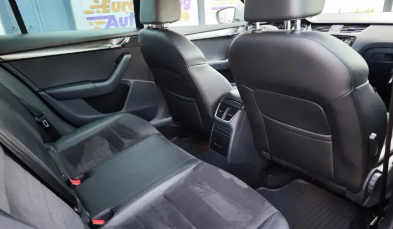 
								SKODA OCTAVIA full									