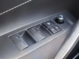 
										TOYOTA COROLLA full									