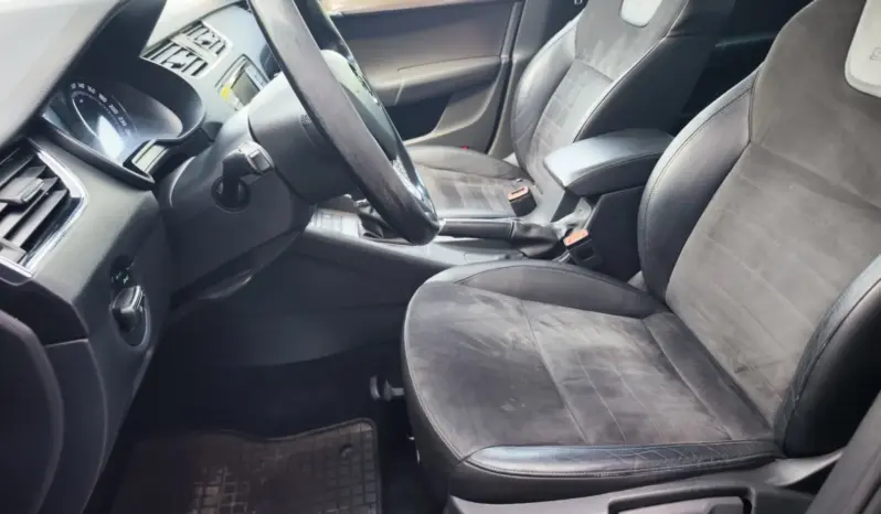 
								SKODA OCTAVIA full									