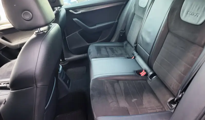 
								SKODA OCTAVIA full									