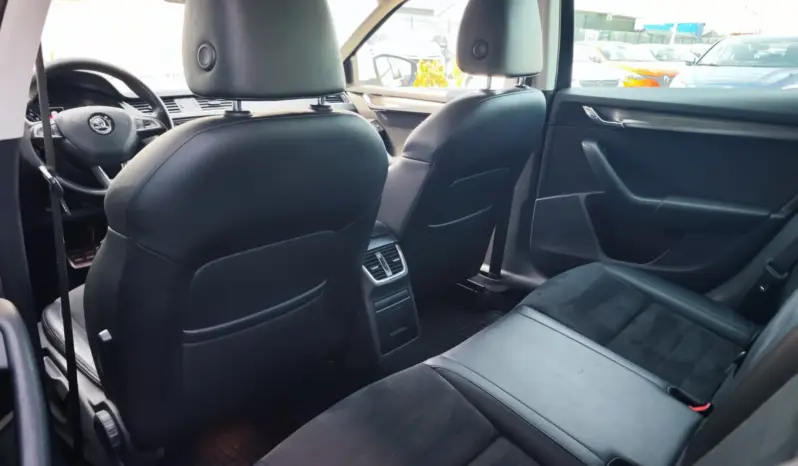 
								SKODA OCTAVIA full									