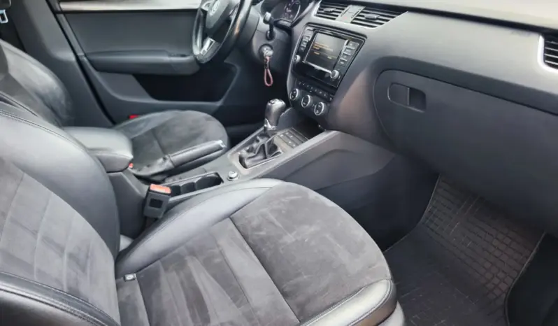 
								SKODA OCTAVIA full									