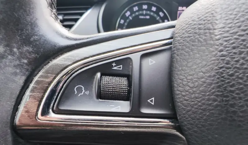 
								SKODA OCTAVIA full									