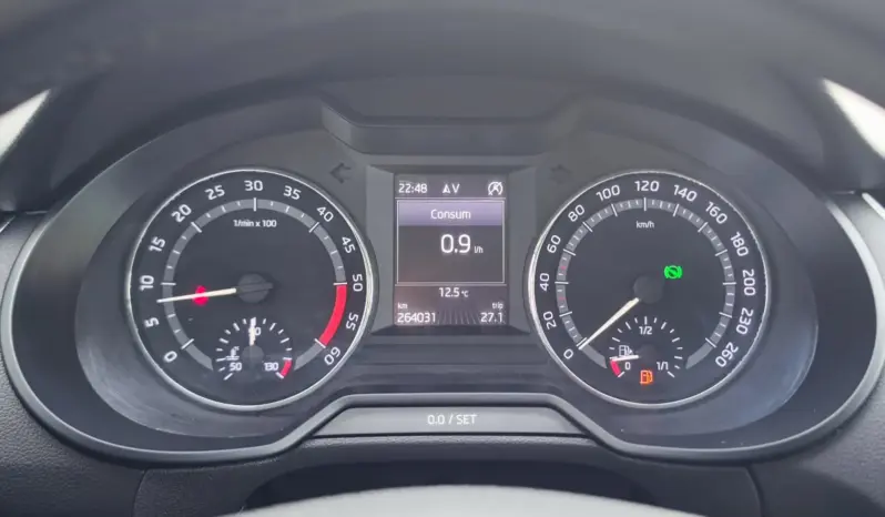 
								SKODA OCTAVIA full									