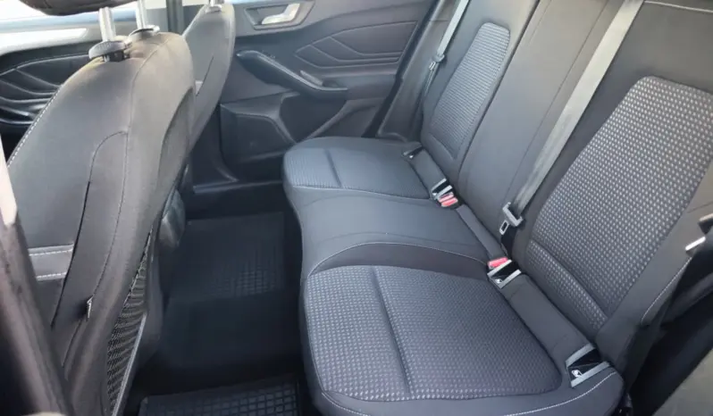 
								FORD FOCUS full									