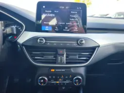 
										FORD FOCUS full									