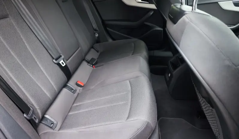 
								AUDI A4 full									