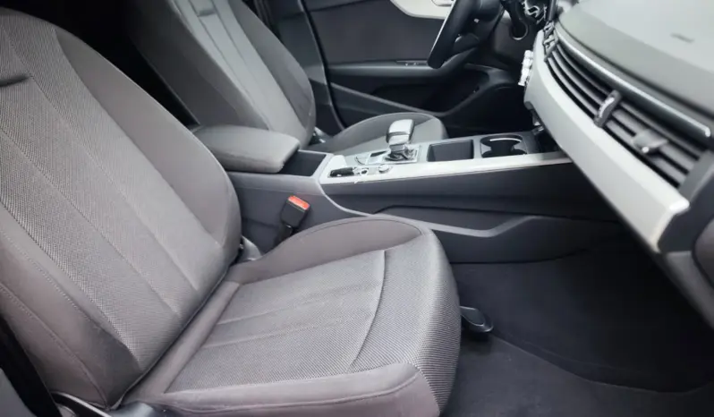 
								AUDI A4 full									