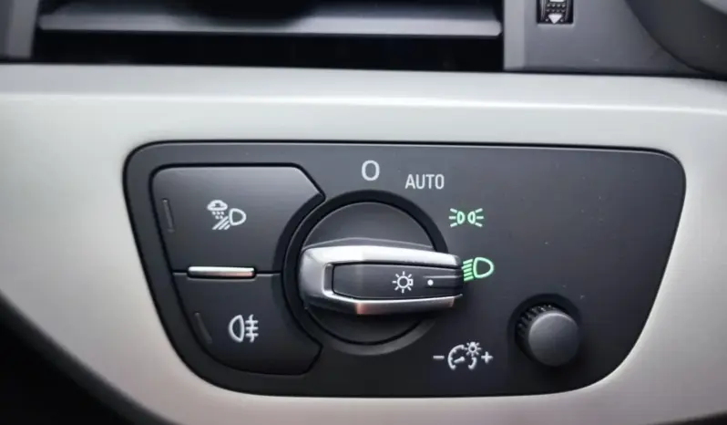 
								AUDI A4 full									