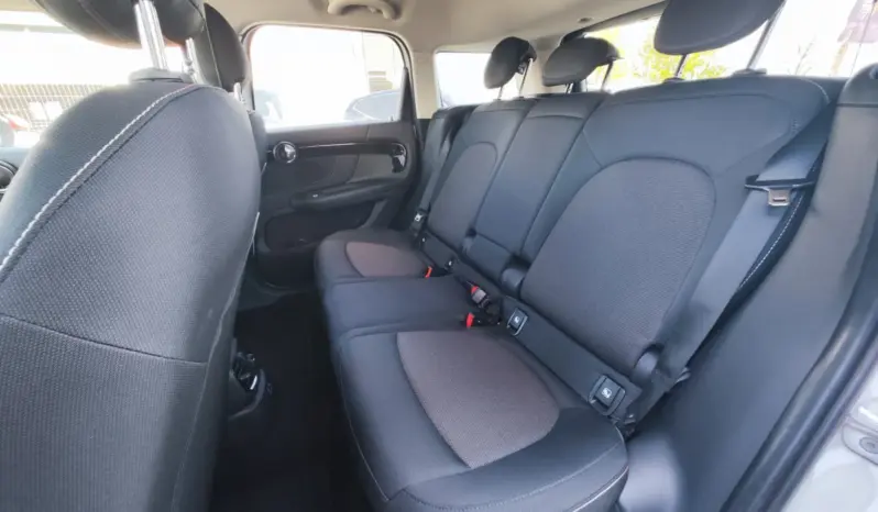 
								MINI COUNTRYMAN full									