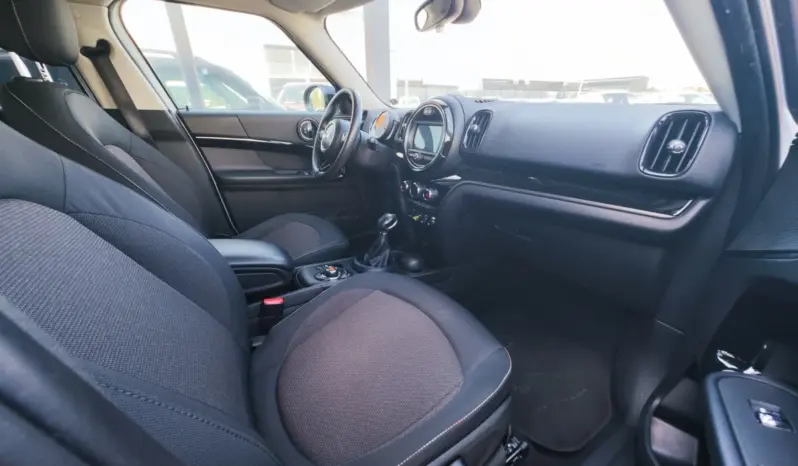 
								MINI COUNTRYMAN full									
