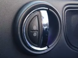 
										MINI COUNTRYMAN full									
