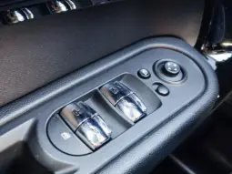 
										MINI COUNTRYMAN full									