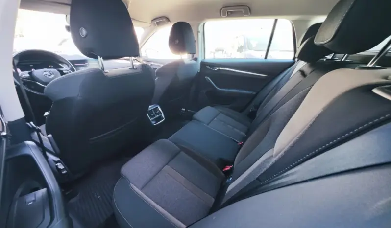 
								SKODA OCTAVIA full									