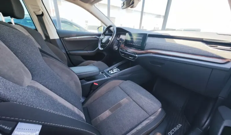 
								SKODA OCTAVIA full									