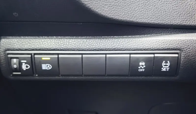 
								TOYOTA COROLLA full									