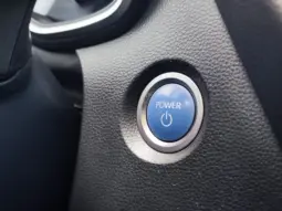 
										TOYOTA COROLLA full									