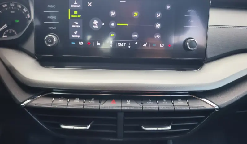 
								SKODA OCTAVIA full									