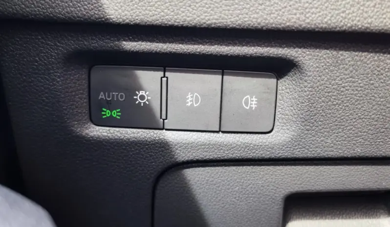 
								SKODA OCTAVIA full									