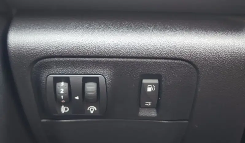 
								RENAULT MEGANE full									