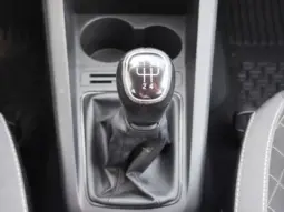 
										SKODA FABIA full									