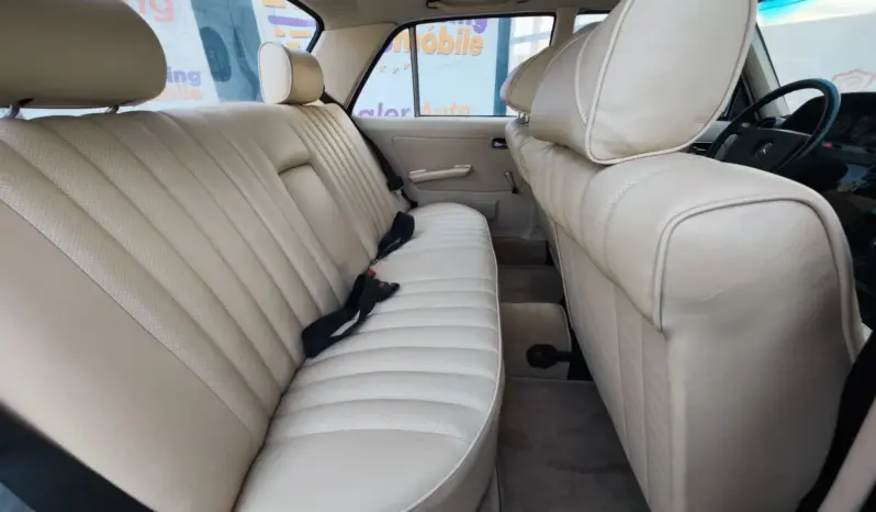 
								MERCEDES BENZ W123 full									