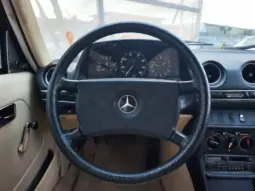 
										MERCEDES BENZ W123 full									