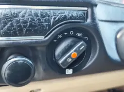 
										MERCEDES BENZ W123 full									