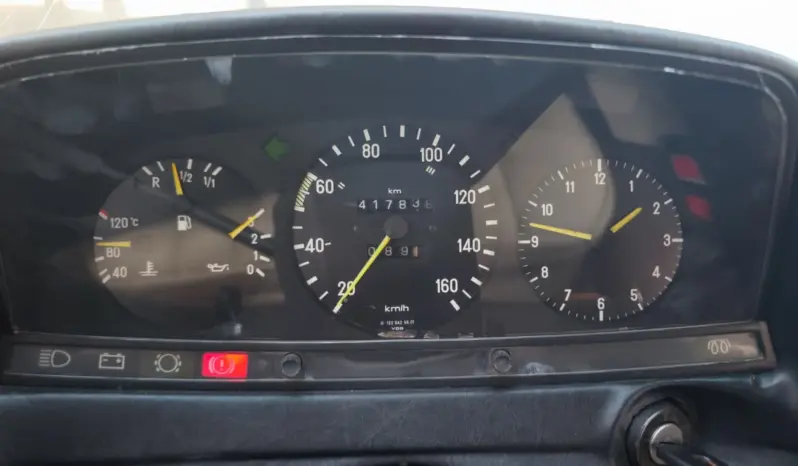 
								MERCEDES BENZ W123 full									