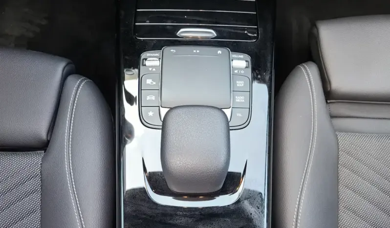 
								MERCEDES BENZ A 180 full									